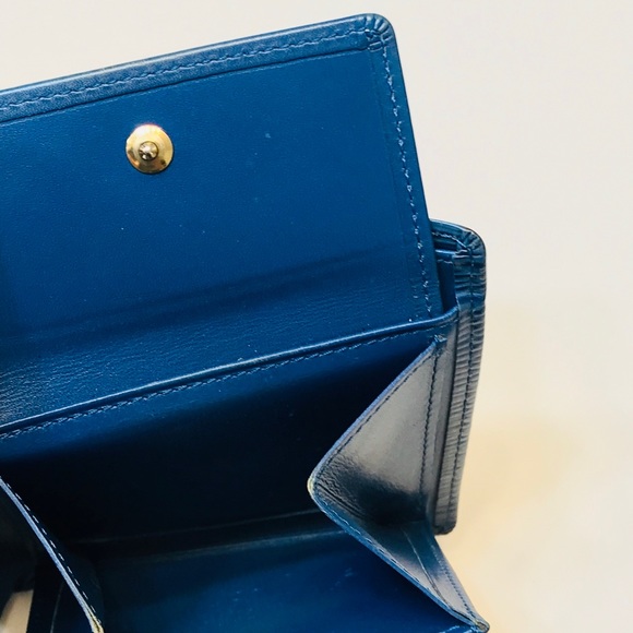 🌟GENUINE LOUIS VUITTON Epi Marco Wallet - Picture 14 of 16
